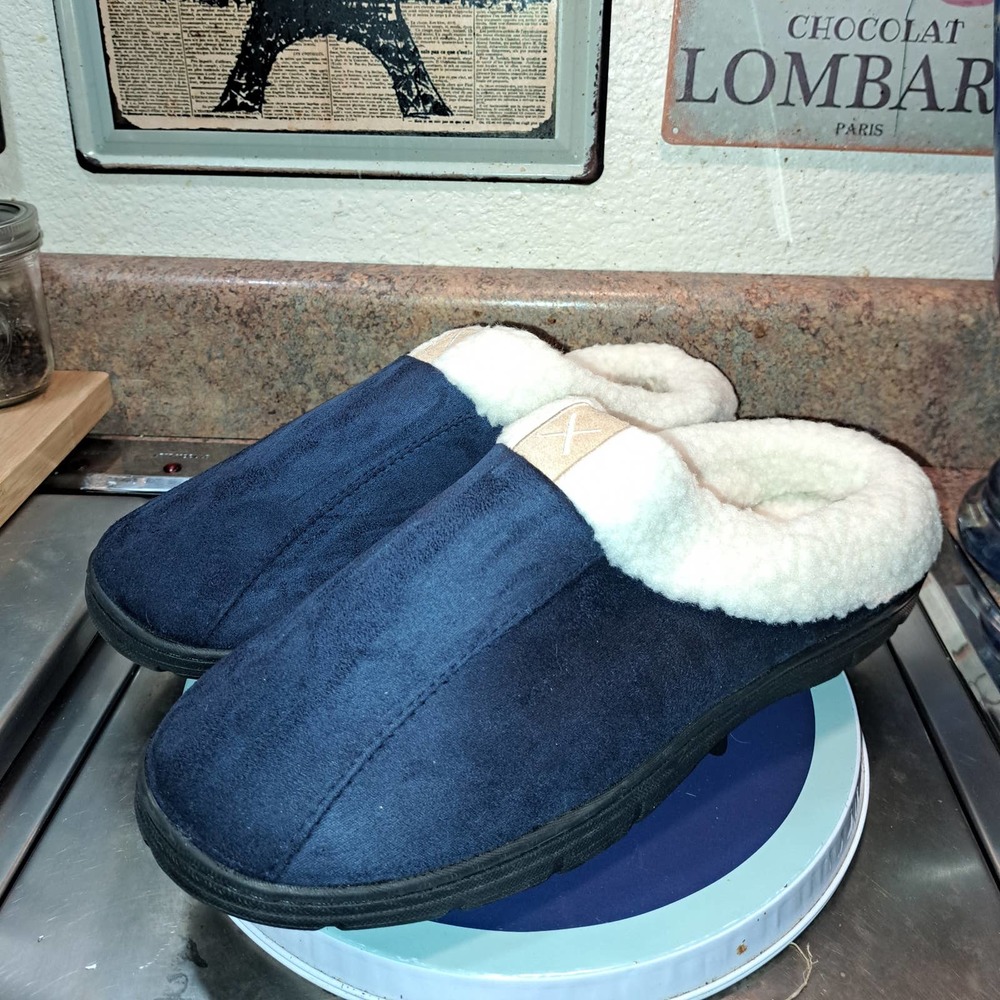 LUXURIOUS Men's sheepskin Thick Sole Memory foam slipper 11-12